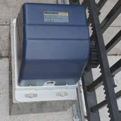 Brand new 🤩 Slide Single Automatic Gate Opener Kit 30 ft. Length - 900 lbs. Opacity by ALEKO ⭐ -Cheap Fence Gates Plus Store aleko automatic gate openers ar900nor hd 1f 1000